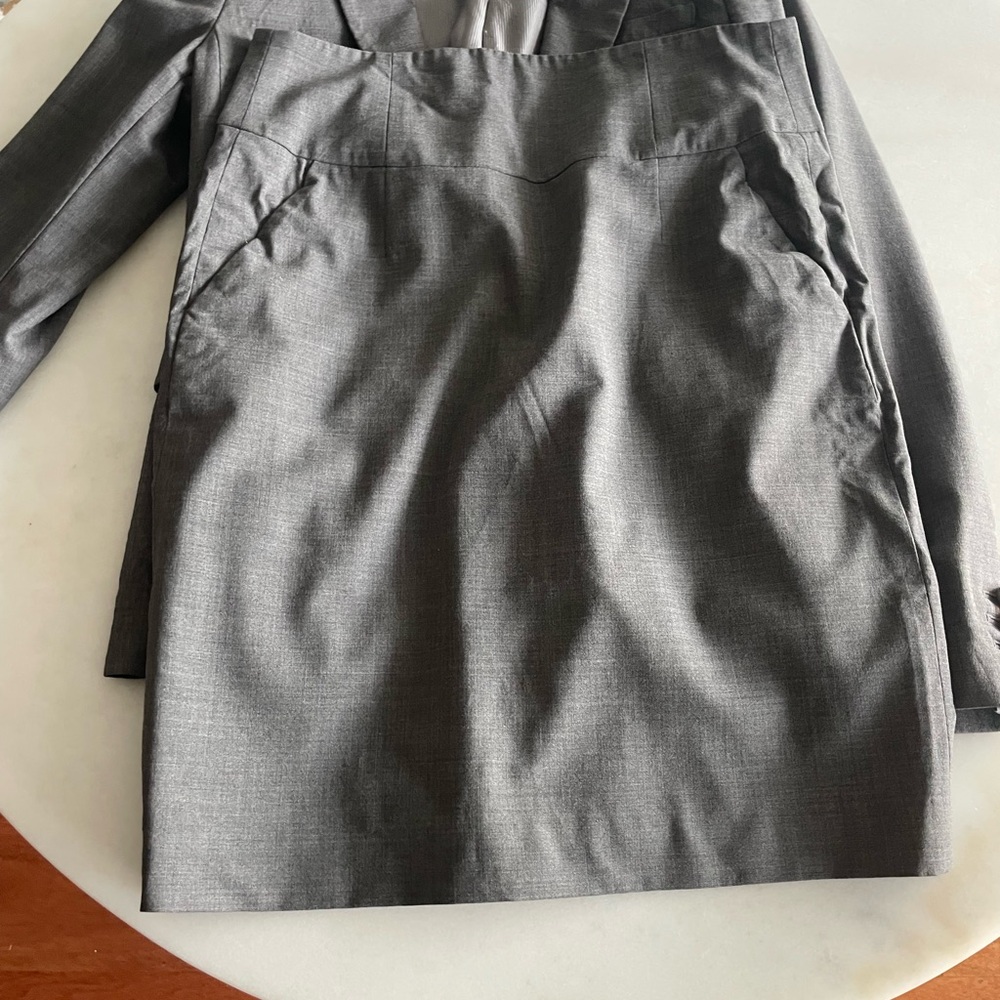 BR wool suit skirt gray.